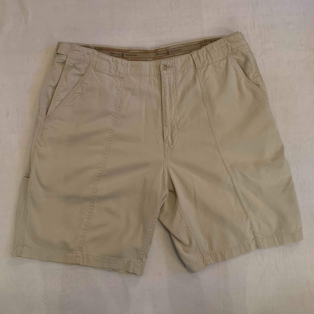 👽Tommy Bahama Tan Shorts Size 38